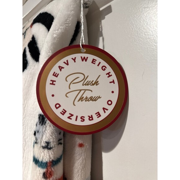 Viral CATS & CHRISTMAS FUN THROW BLANKET - Picture 3 of 7